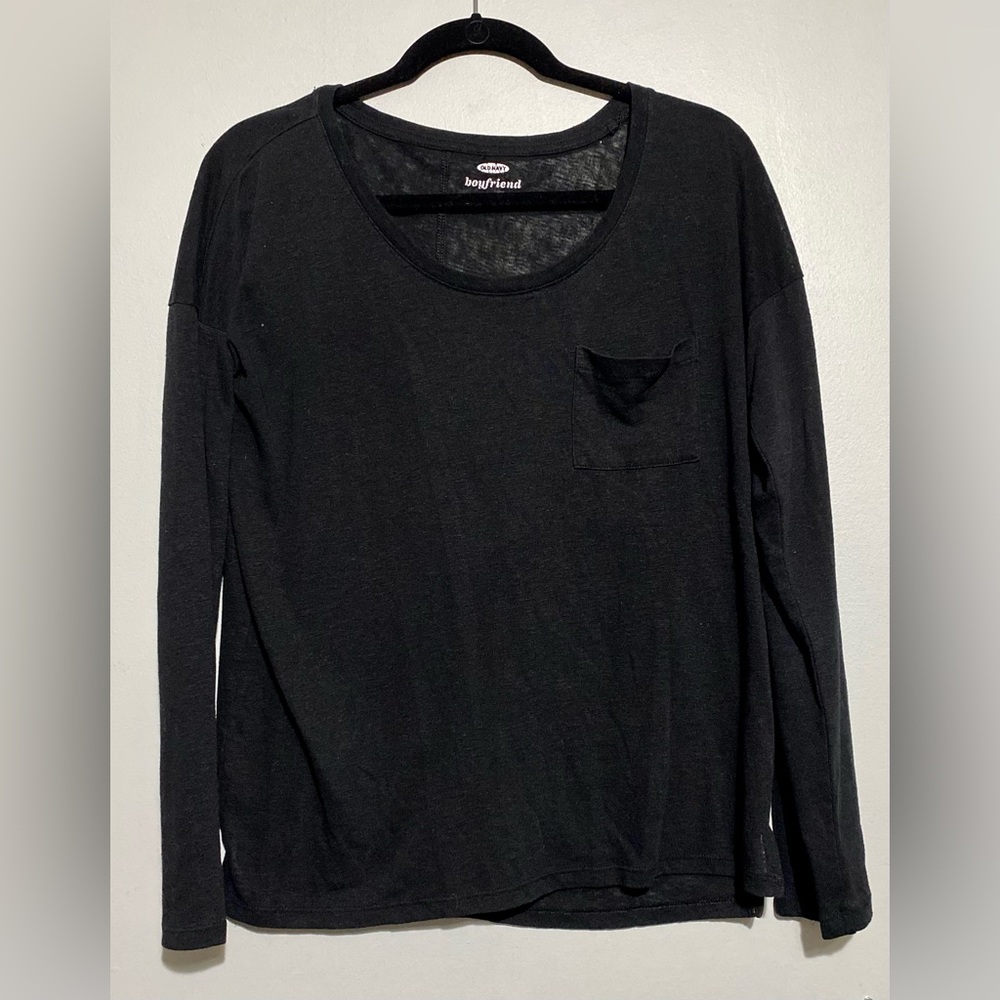Old Navy long sleeve tee